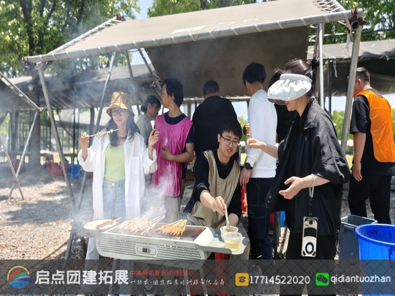 嘉兴杭州湾石油化工物流公司于 2024 年 5 月 9 日 - 10 日在嘉兴喜悦农场拓展基地开展为期 1 日的两批次团建拓展活动。.jpg