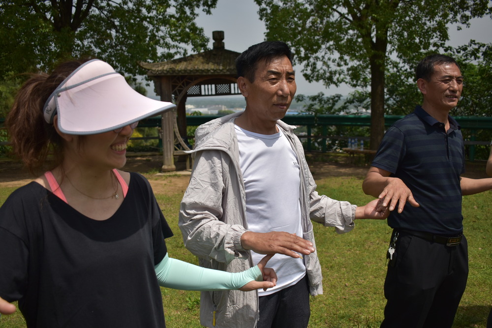 春季创意团建,点燃团队精神.jpg 春季创意团建,点燃团队精神.jpg