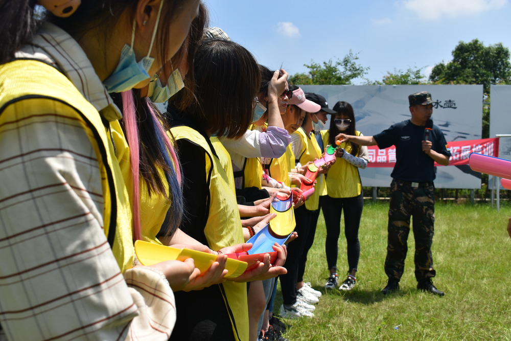 南京企业员工拓展培训,引领突破与创新.jpg 南京企业员工拓展培训,引领突破与创新.jpg