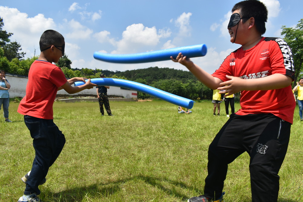 南京企业员工拓展培训,实战模拟提升能力.jpg 南京企业员工拓展培训,实战模拟提升能力.jpg