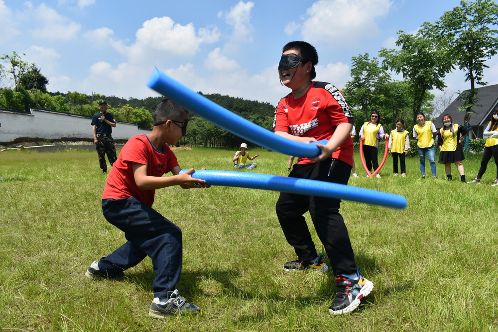 南京企业员工拓展培训,明确目标高效执行.jpg 南京企业员工拓展培训,明确目标高效执行.jpg
