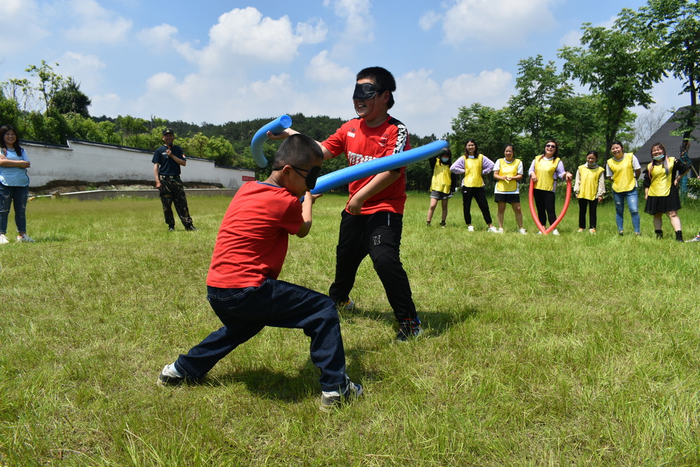 南京企业员工拓展培训,提升危机应对能力.jpg 南京企业员工拓展培训,提升危机应对能力.jpg