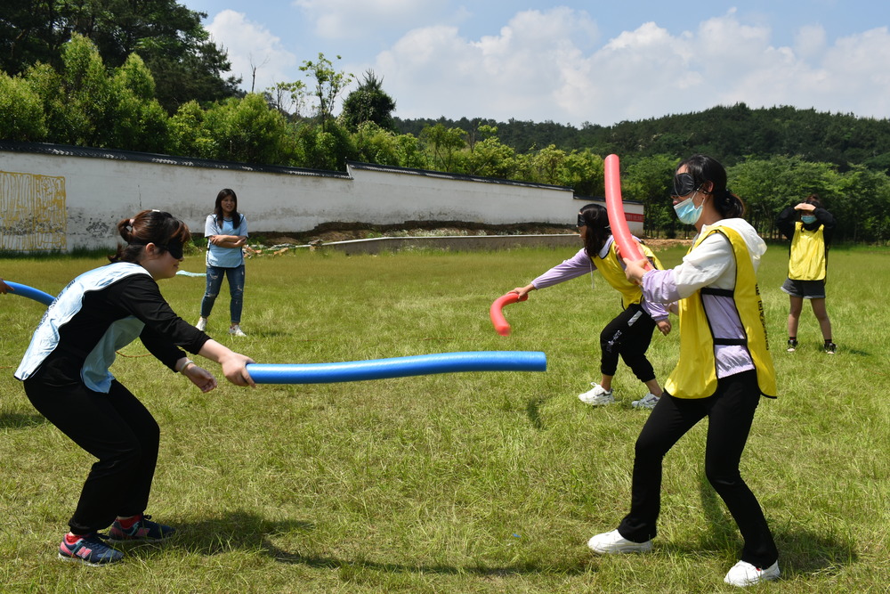 医院新员工拓展活动,凝聚医疗团队向心力.jpg 医院新员工拓展活动,凝聚医疗团队向心力.jpg