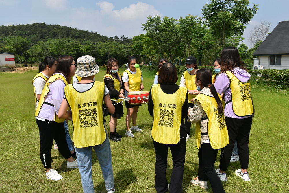 员工军事拓展,打造卓越执行力团队.jpg 员工军事拓展,打造卓越执行力团队.jpg