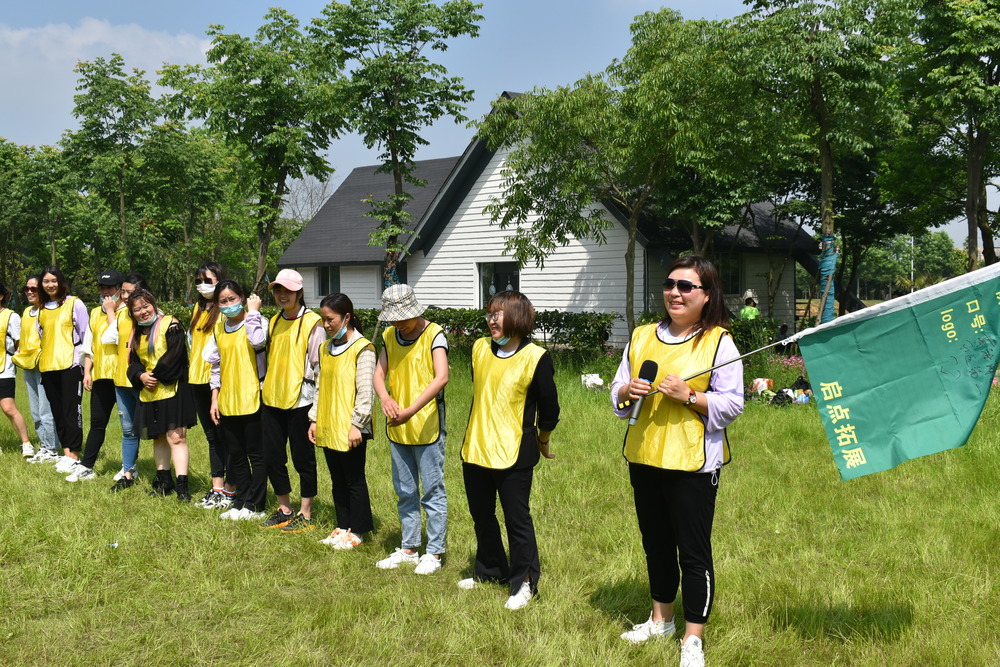 员工军事拓展,树立团队责任感.jpg 员工军事拓展,树立团队责任感.jpg