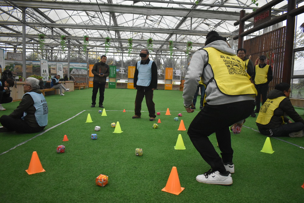 欢乐主题公园团建,畅享团队欢乐时光.jpg 欢乐主题公园团建,畅享团队欢乐时光.jpg