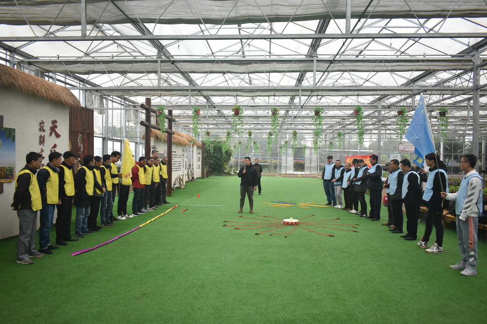 探索员工军训,激发员工无限潜能.jpg 探索员工军训,激发员工无限潜能.jpg