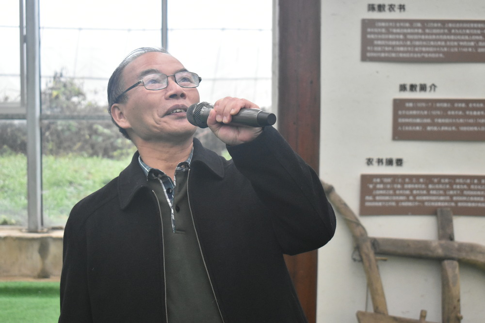 聚焦学生军训,培育全面发展栋梁.jpg 聚焦学生军训,培育全面发展栋梁.jpg