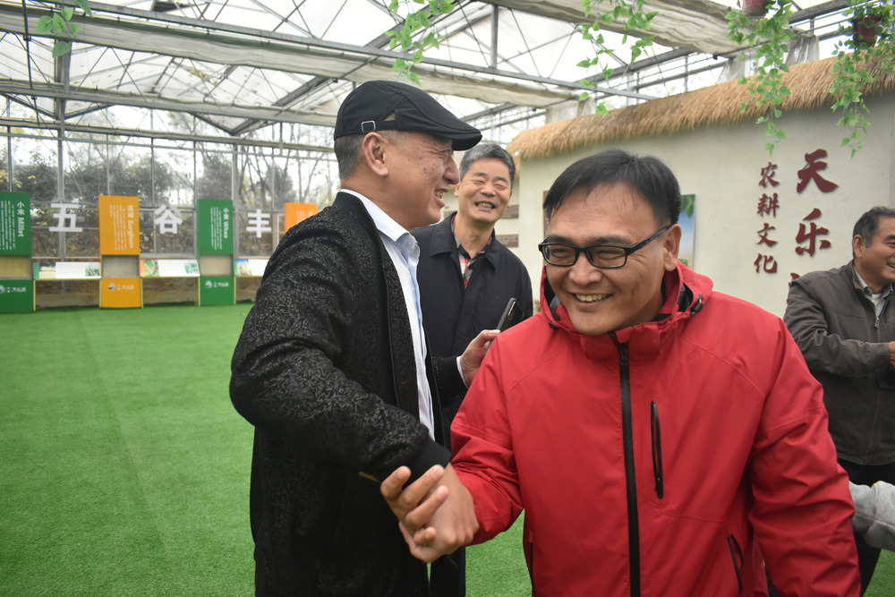 军事拓展:突破极限,激发无限潜能.jpg 军事拓展:突破极限,激发无限潜能.jpg