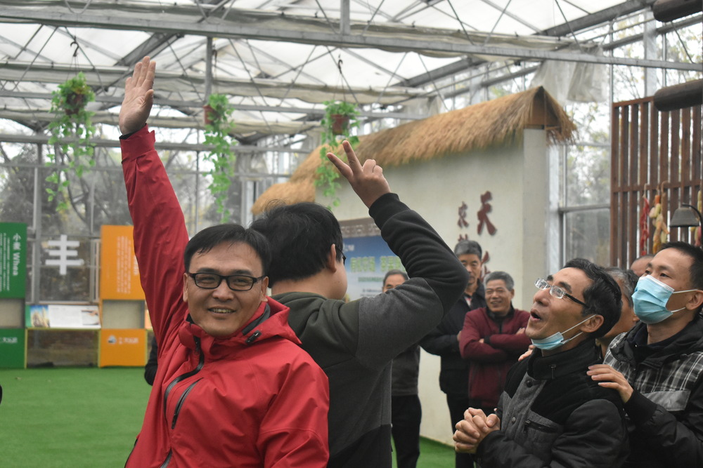 苏州哪家公司做员工军训拓展很专业?.jpg 苏州哪家公司做员工军训拓展很专业?.jpg