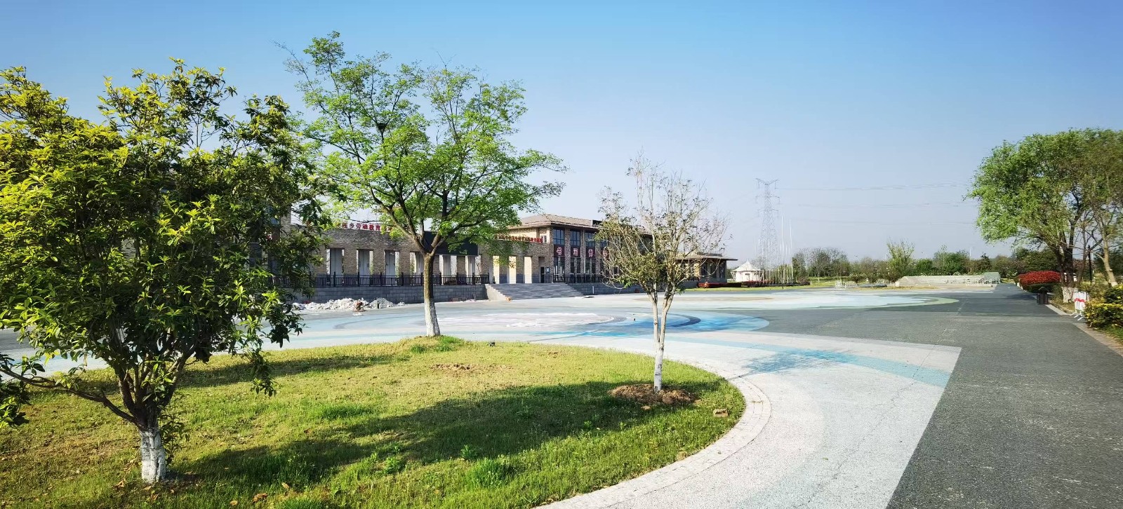 启点团建拓展之“南京西梗莲乡”团建拓展基地：团队活力绽放的理想之地.jpg