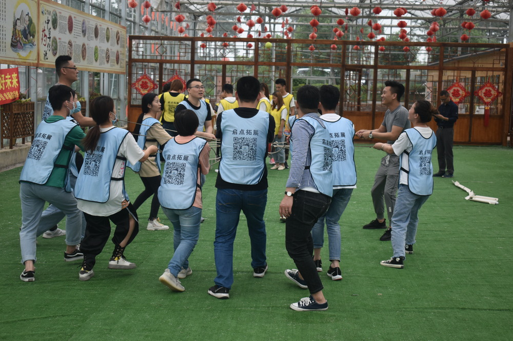 员工团建拼搏，铸就企业荣耀