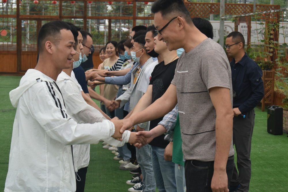 春季团队建设精选，提升团队协作